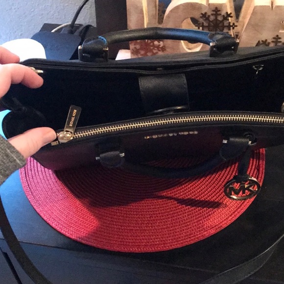 Michael Kors Bag - Picture 3 of 5